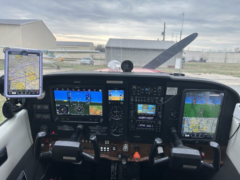 What is a Flying Club and Why Choose It?